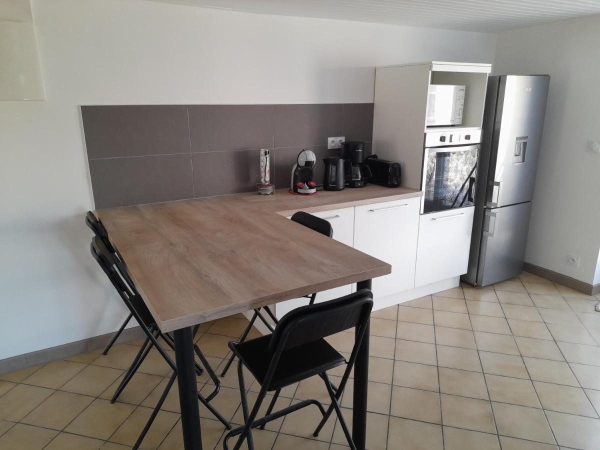 La Cantiniere Fougerolles-Saint-Valbert 外观 照片